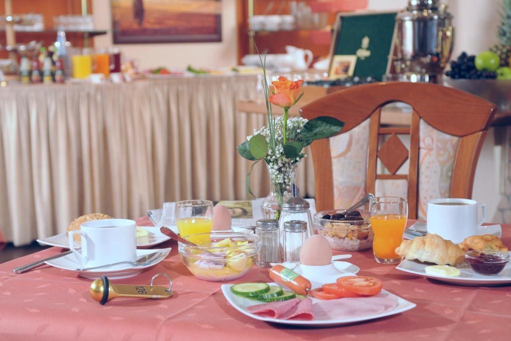 Hotel Heide Residenz Падерборн Экстерьер фото