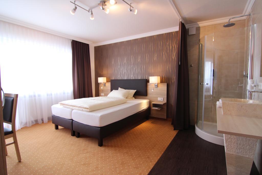 Hotel Heide Residenz Падерборн Экстерьер фото